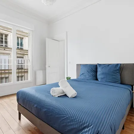 Apartment Charm 2br In The Grands Boulevards *