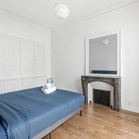 Apartment Charm 2br In The Grands Boulevards *