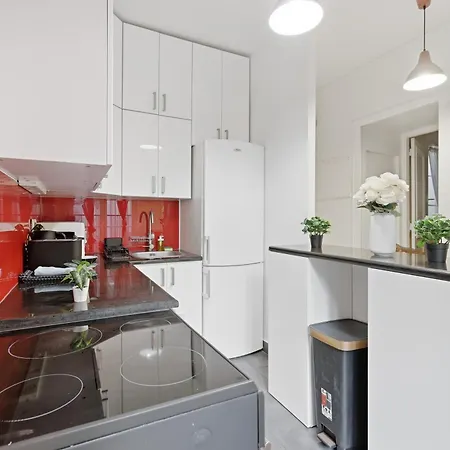 Apartment Charm 2br In The Grands Boulevards Paris